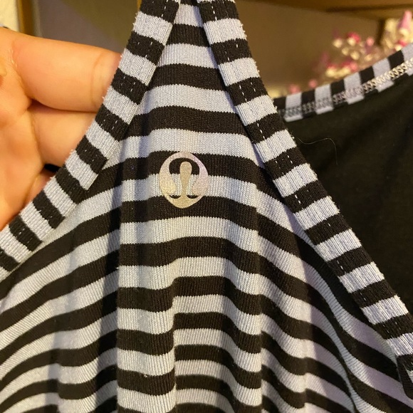 Lululemon Sport Tank, blue and black, size M - Picture 2 of 2